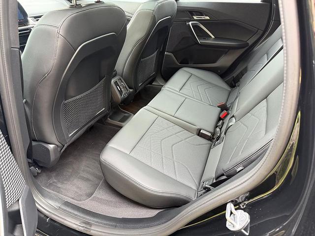 Photo of 2024 Black Sapphire Metallic - 475 BMW X1