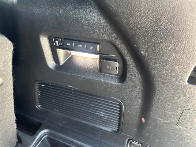 Photo of 2020 Blue Ford Explorer