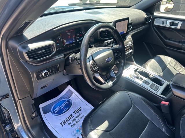 Photo of 2020 Blue Ford Explorer