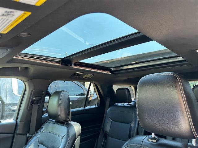 Photo of 2020 Blue Ford Explorer