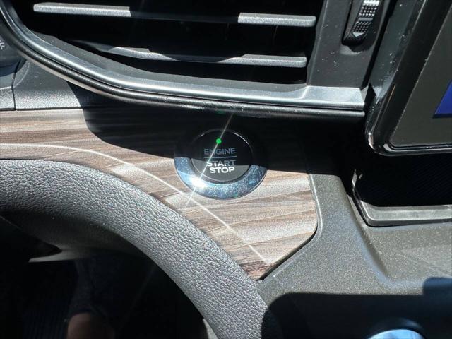 Photo of 2020 Blue Ford Explorer