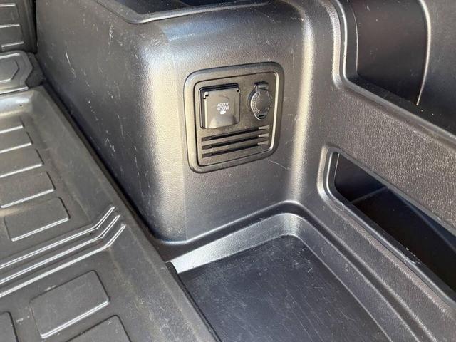 Photo of 2016 Classic Silver Metallic Toyota 4Runner
