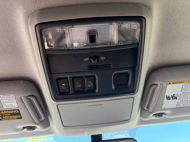 Photo of 2016 Classic Silver Metallic Toyota 4Runner