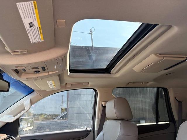 Photo of 2018 Quicksilver Metallic GMC Yukon
