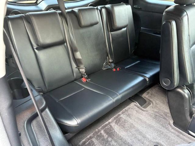 Photo of 2014 Blizzard Pearl Toyota Highlander