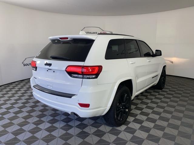 Photo of 2018 Bright White Clearcoat Jeep Grand Cherokee