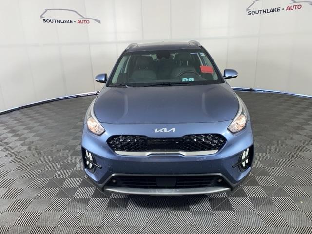 Photo of 2022 Horizon Blue Kia Niro