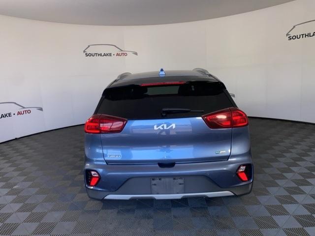 Photo of 2022 Horizon Blue Kia Niro