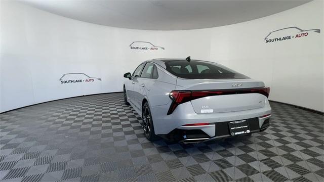 Photo of 2025 Wolf Gray Kia K5