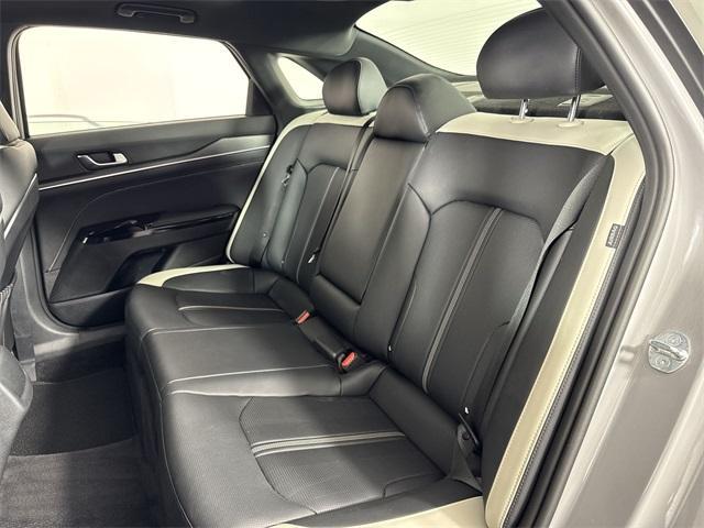 Photo of 2025 Wolf Gray Kia K5