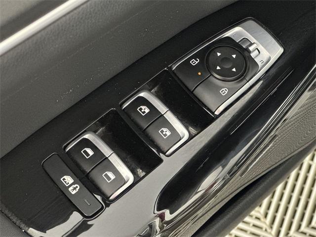 Photo of 2025 Wolf Gray Kia K5
