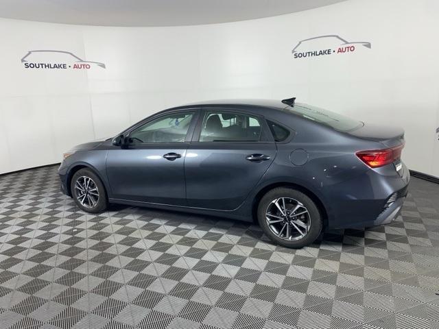 Photo of 2022 Gravity Gray Kia Forte