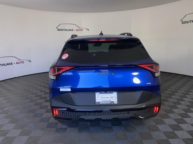 Photo of 2025 Sapphire Blue Kia Sportage