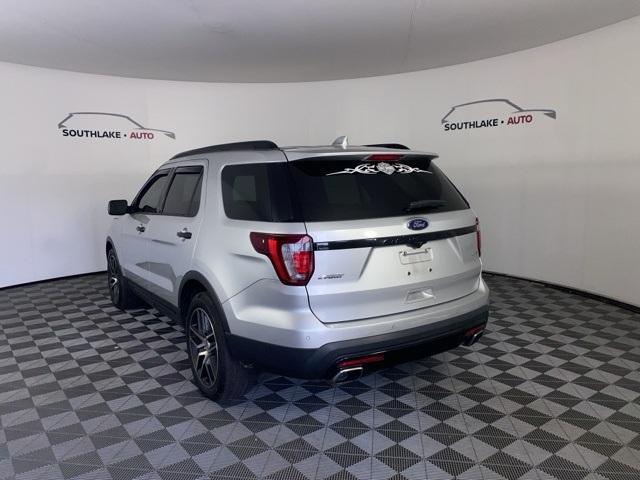 Photo of 2017 Ingot Silver Ford Explorer