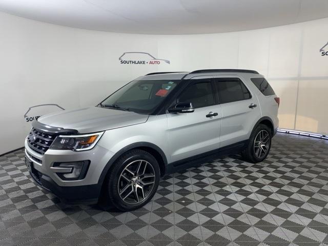 Photo of 2017 Ingot Silver Ford Explorer