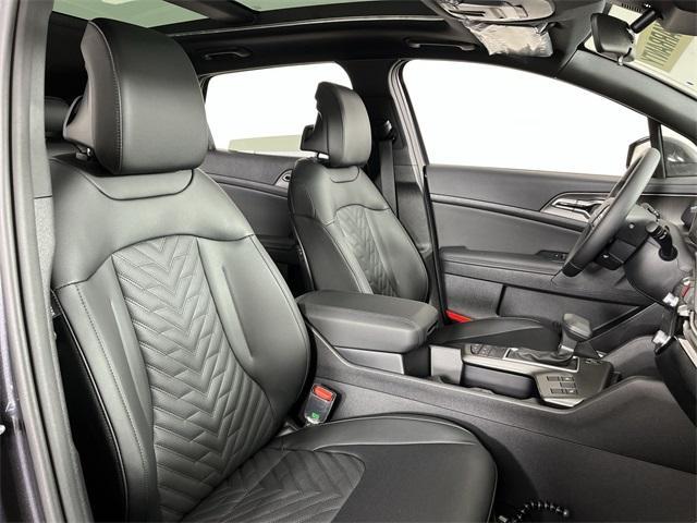 Photo of 2026 Gray Metallic Kia Sportage