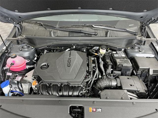 Photo of 2026 Gray Metallic Kia Sportage