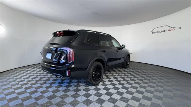 Photo of 2025 Ebony Black Kia Telluride