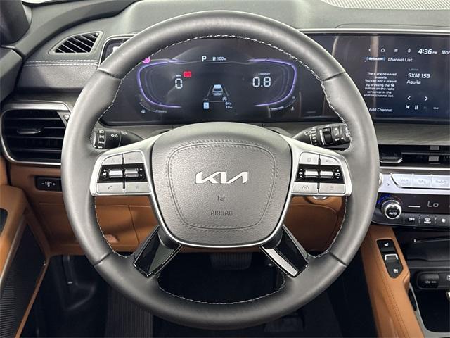 Photo of 2025 Ebony Black Kia Telluride