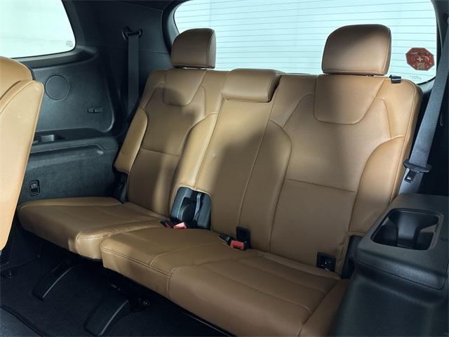 Photo of 2025 Ebony Black Kia Telluride