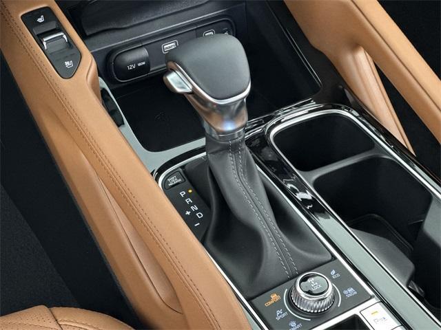 Photo of 2025 Ebony Black Kia Telluride