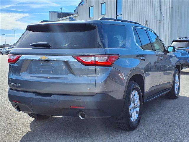 Photo of 2020 Satin Steel Metallic Chevrolet Traverse