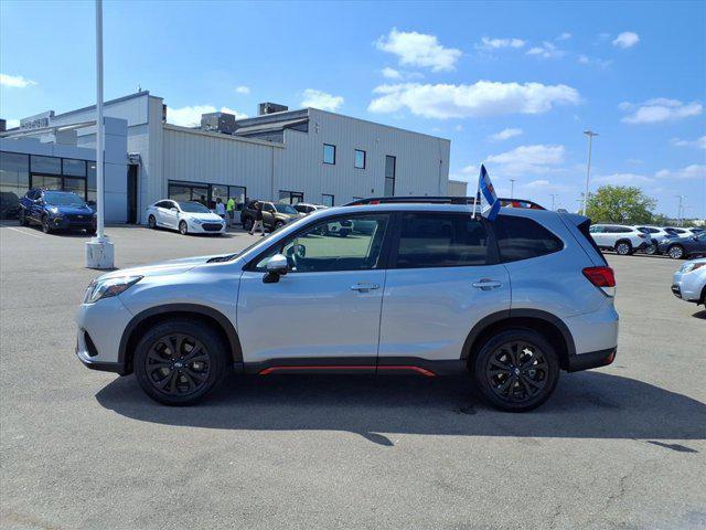 Photo of 2022 Ice Silver Metallic Subaru Forester
