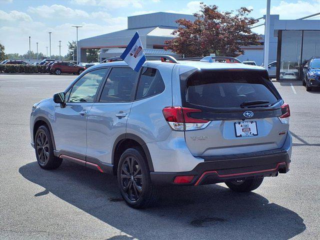 Photo of 2022 Ice Silver Metallic Subaru Forester