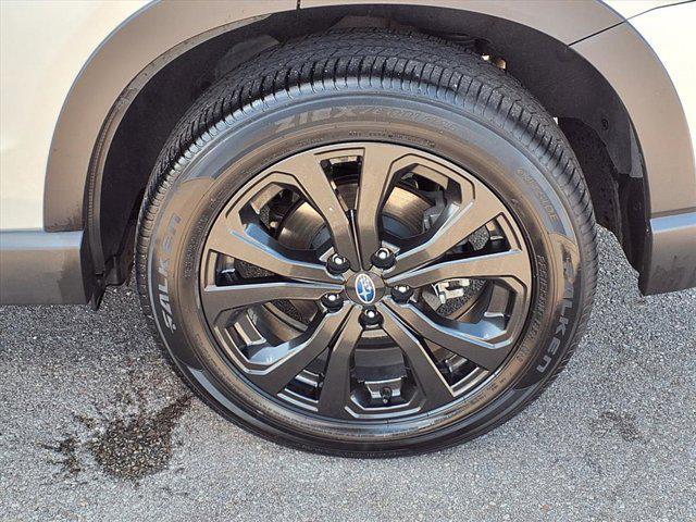 Photo of 2022 Ice Silver Metallic Subaru Forester