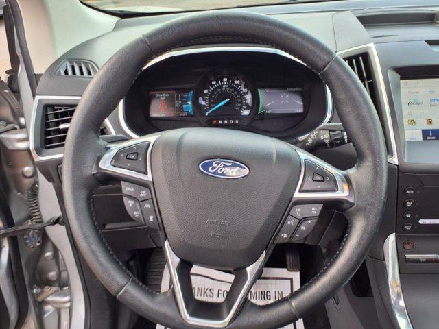 Photo of 2020 Iconic Silver Metallic Ford Edge