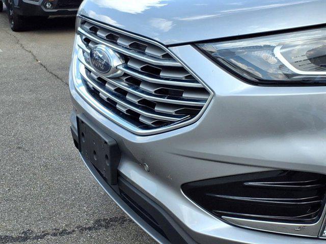 Photo of 2020 Iconic Silver Metallic Ford Edge