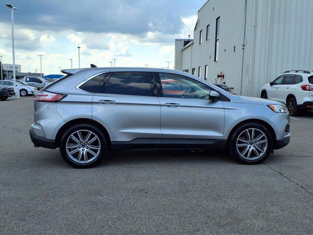 Photo of 2020 Iconic Silver Metallic Ford Edge