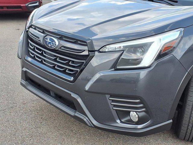 Photo of 2022 Magnetite Gray Metallic Subaru Forester