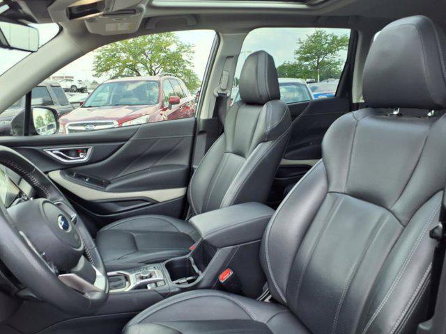 Photo of 2022 Magnetite Gray Metallic Subaru Forester