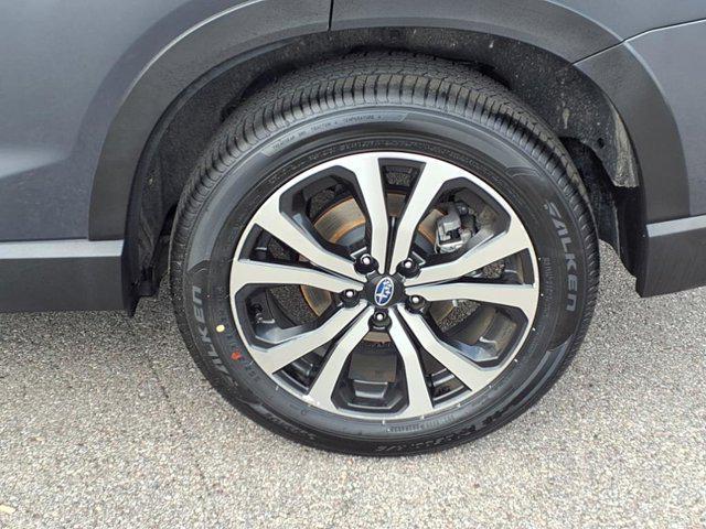 Photo of 2022 Magnetite Gray Metallic Subaru Forester