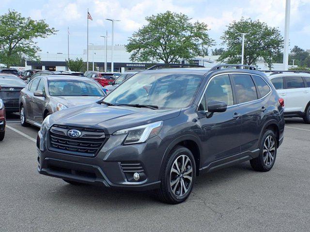 Photo of 2022 Magnetite Gray Metallic Subaru Forester