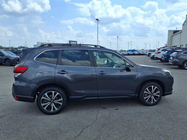 Photo of 2022 Magnetite Gray Metallic Subaru Forester