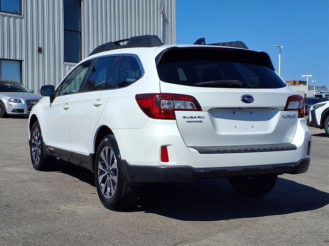 Photo of 2016 Crystal White Pearl Subaru Outback
