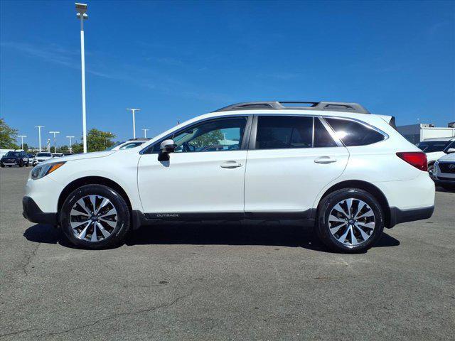 Photo of 2016 Crystal White Pearl Subaru Outback