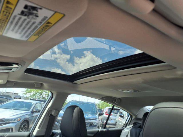 Photo of 2025 Silver Metallic Subaru Legacy