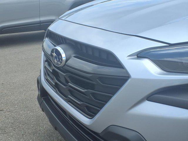 Photo of 2025 Ice Silver Metallic Subaru Outback