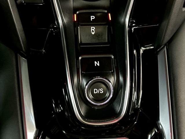 Photo of 2019 White Diamond Pearl Acura RDX