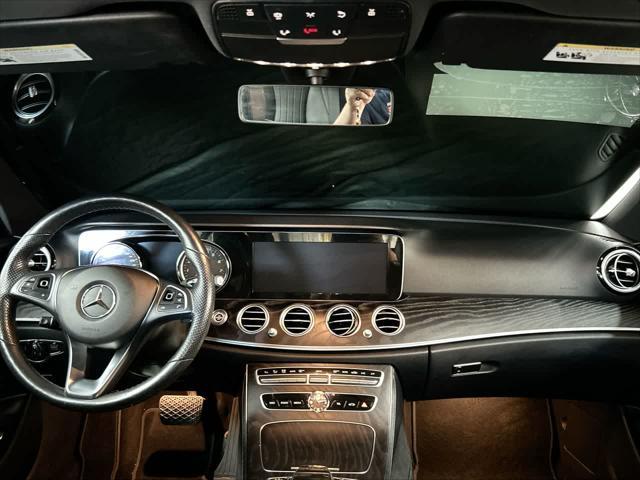 Photo of 2018 BLACK Mercedes-Benz E-Class