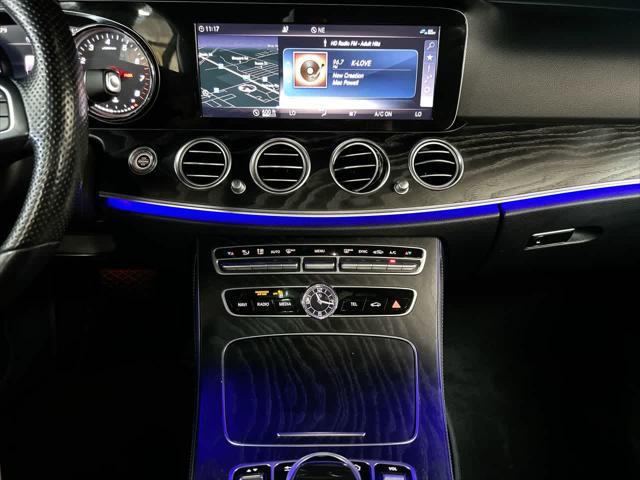 Photo of 2018 BLACK Mercedes-Benz E-Class