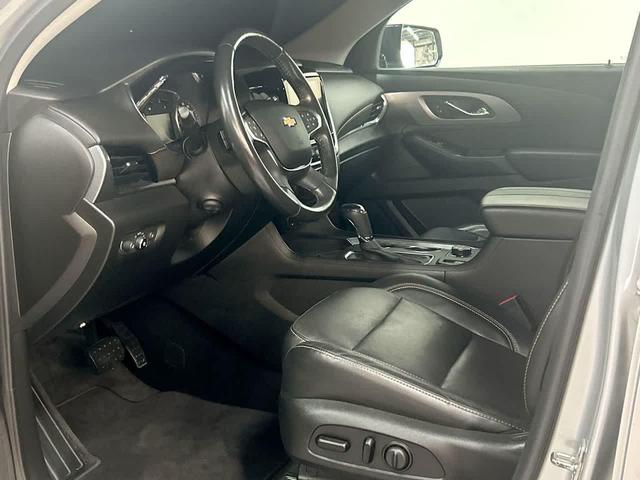 Photo of 2019 Silver Ice Metallic Chevrolet Traverse