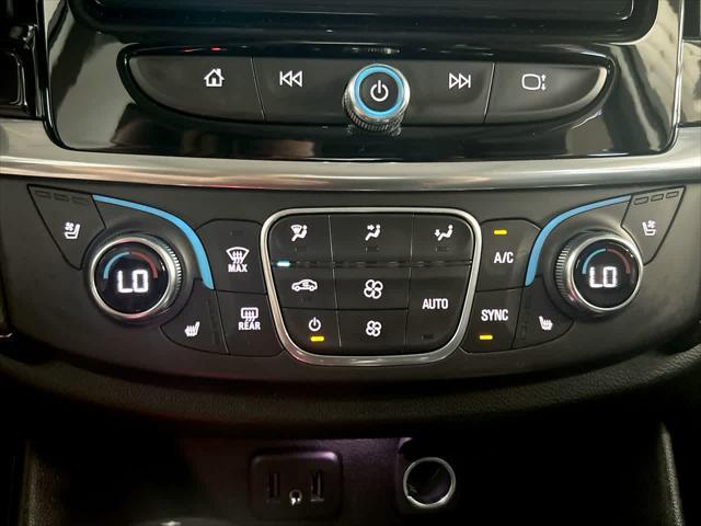 Photo of 2019 Silver Ice Metallic Chevrolet Traverse