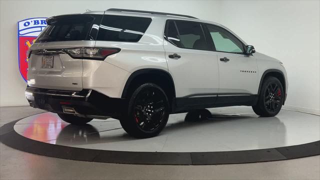 Photo of 2019 Silver Ice Metallic Chevrolet Traverse