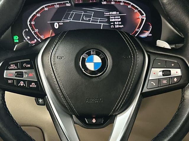 Photo of 2022 Mineral White Metallic BMW X5