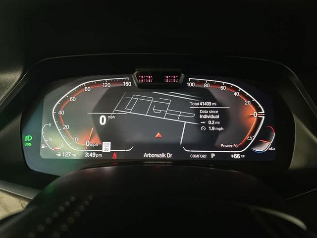Photo of 2022 Mineral White Metallic BMW X5