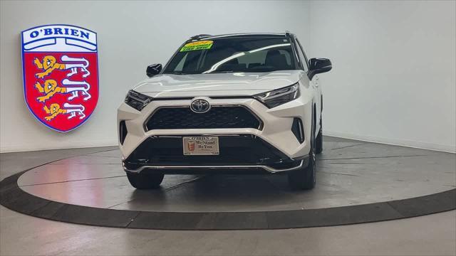 Photo of 2024 Wind Chill Pearl/Midnight Black Metallic Toyota RAV4 Prime